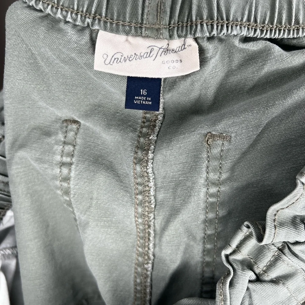 Universal Thread Cargo Pant - Picture 3 of 4